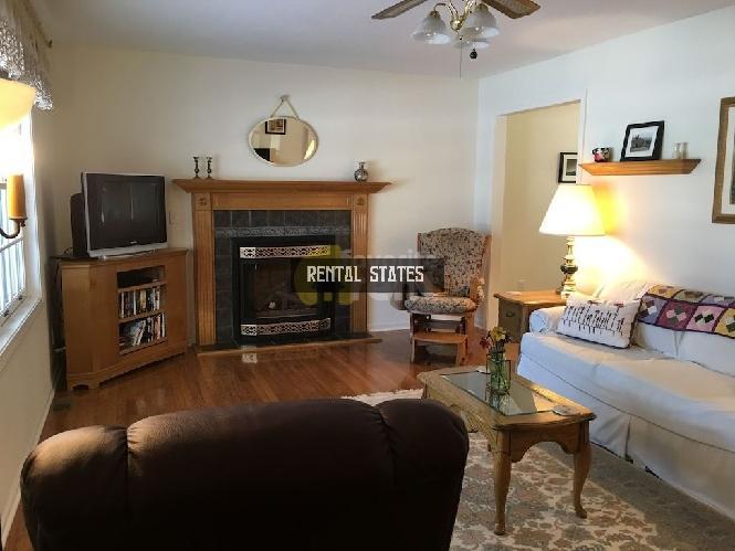 Primary Photo - 4 bedroom in Elk Rapids MI 49629