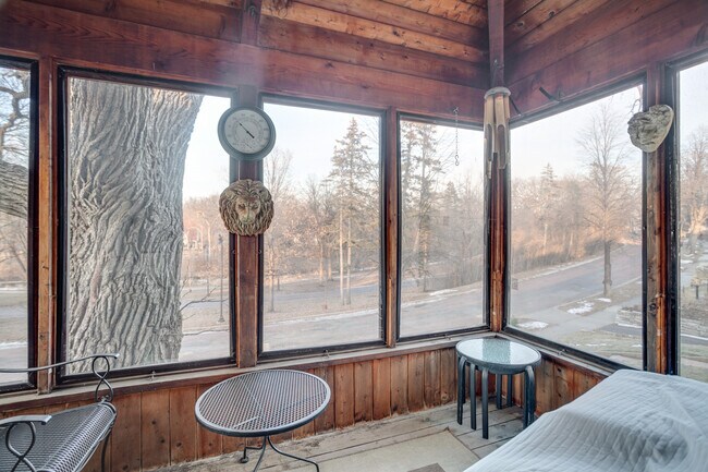 Foto del edificio - 111 W Minnehaha Pky