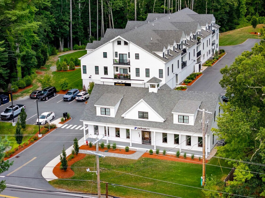 Foto principal - 52-54 Windham Rd