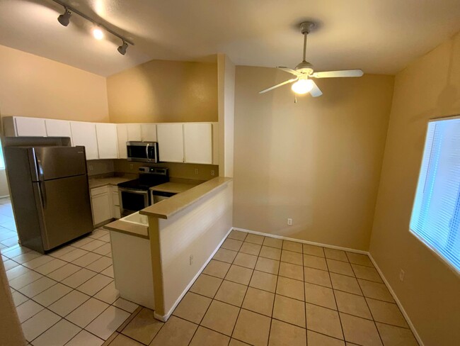 Foto del edificio - FREE RENT THROUGH 12-31-24 FOR QUALIFIED A...