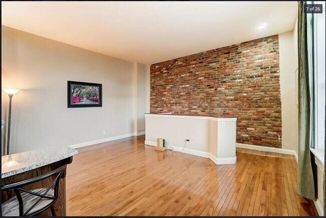Foto del edificio - 3251 Jefferson Ave