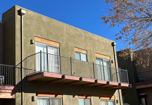 Foto del edificio - 4220 N Montezuma Ave