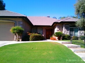 Building Photo - 4401 Cron Way