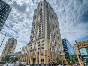 Building Photo - 1400 S Michigan Ave