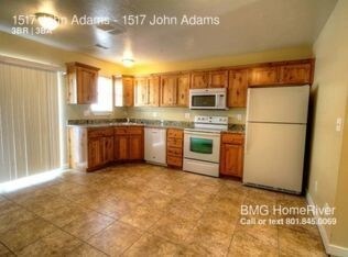 Building Photo - 1517 John Adams Pky