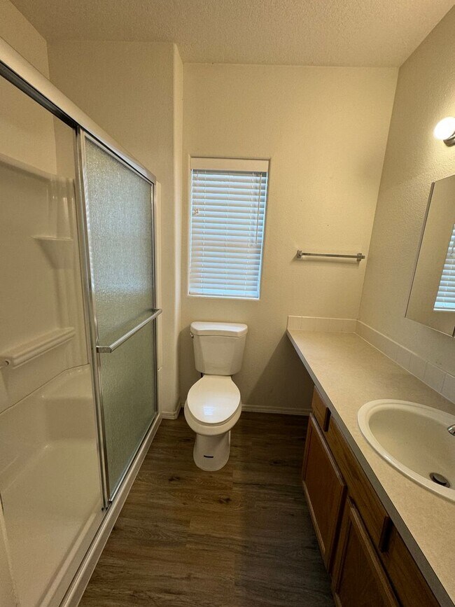 Foto del edificio - 1118 Nichols Ln