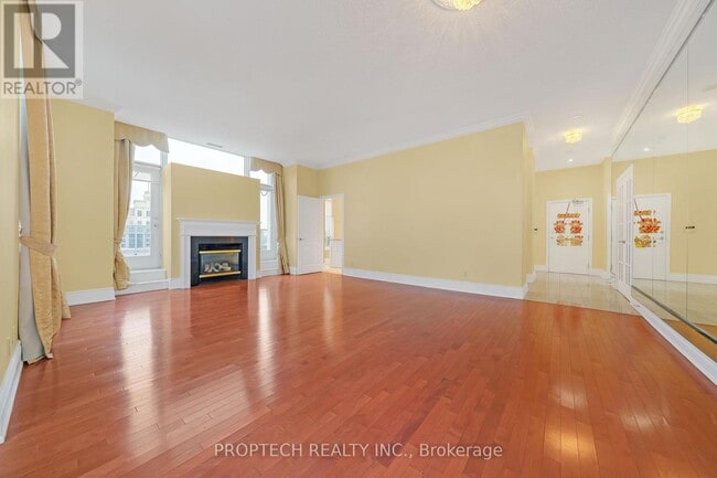 Building Photo - 2 Rean Dr