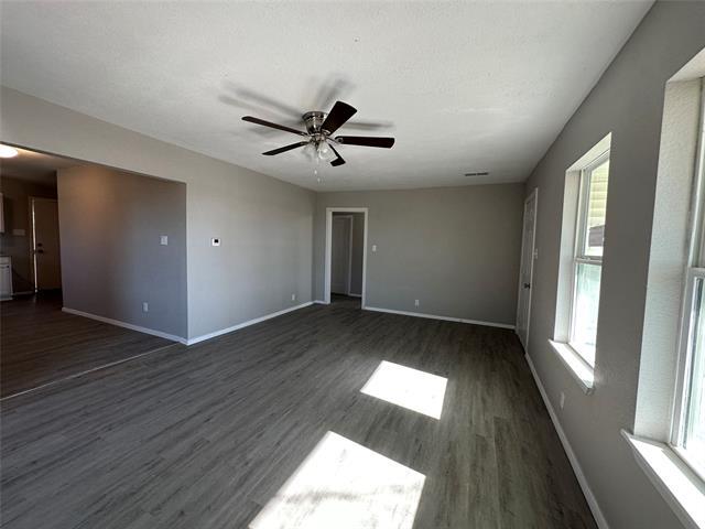 Building Photo - 717 E Lamberth Rd