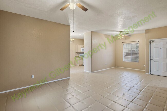 Foto del edificio - Gilbert 3-Bed / 2.5-Bath Home with Convenient Central Location