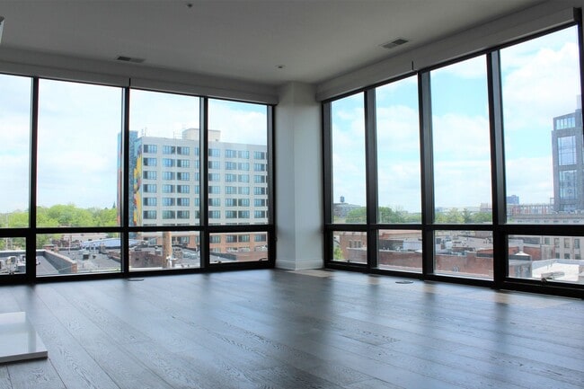 Interior Photo - Hubbard Park Place