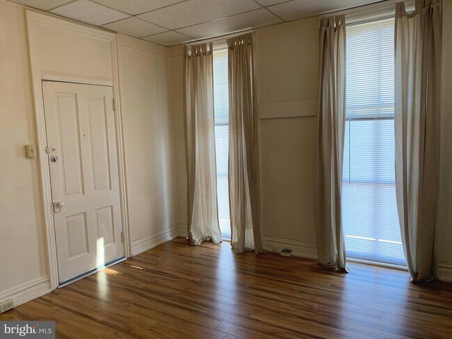 Foto del edificio - 165 Summit Ave