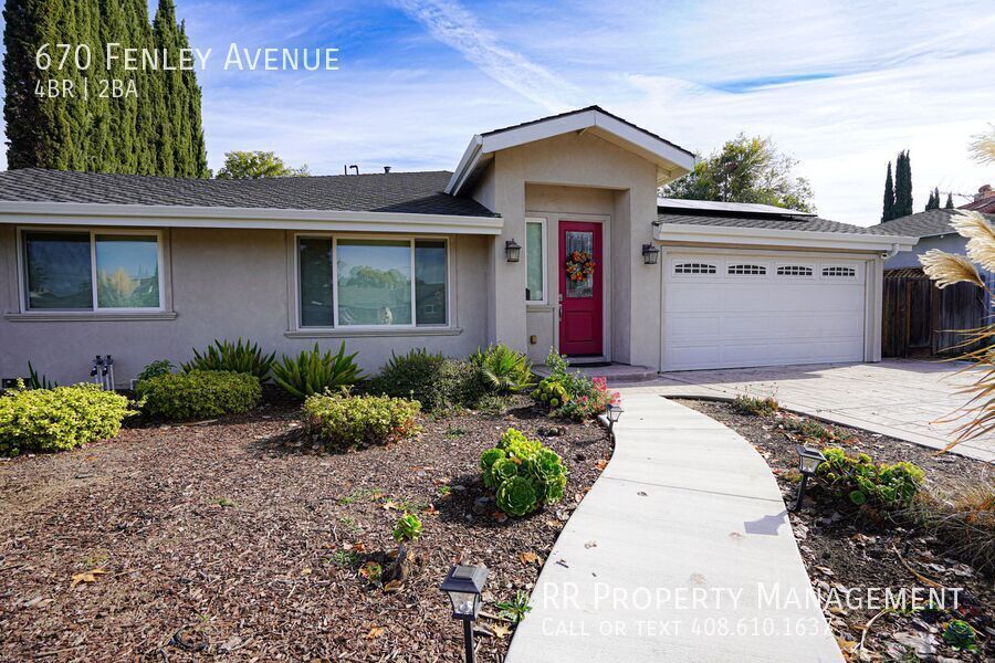 Foto principal - Beautifully Remodeled Home in Excellent Ce...