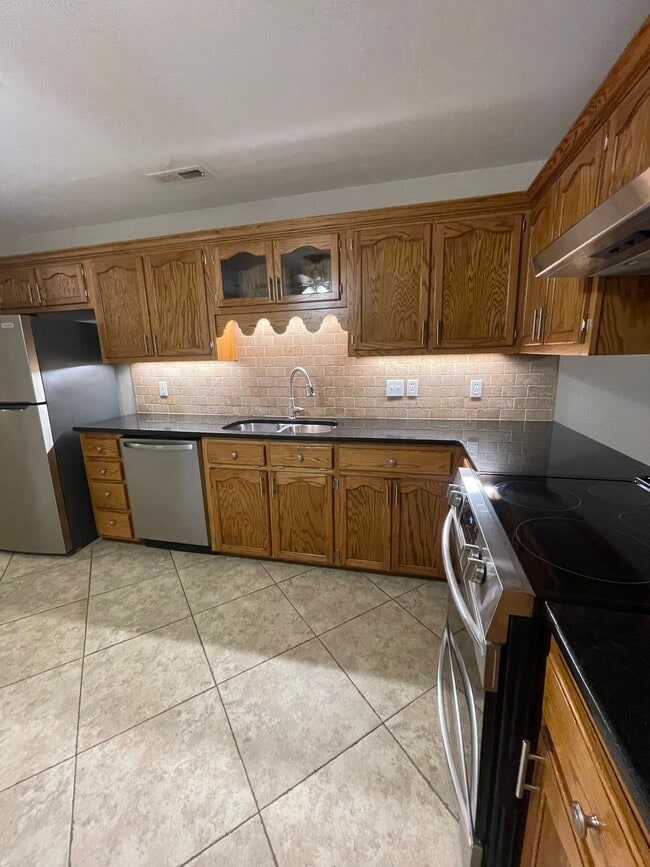Kitchen has granite countertops - 5191 County Road 73