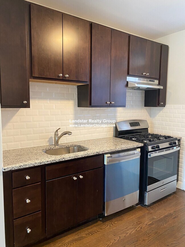 Foto del edificio - 5632 N Ashland Ave