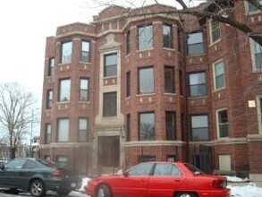 Building Photo - 4745 S Vincennes Ave