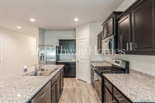 Foto del edificio - 9708 Olanta Trl