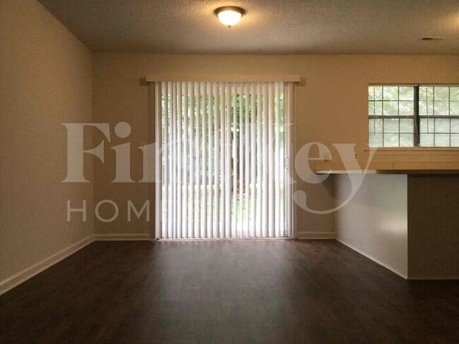 Building Photo - 6014 Crosswood Ct