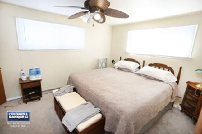 Foto del edificio - 613 E South River Rd