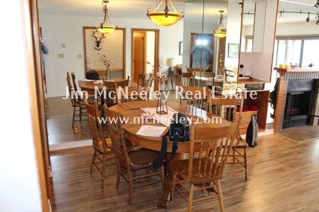 Foto del edificio - 2 br, 2 bath House - 1 Third St #401