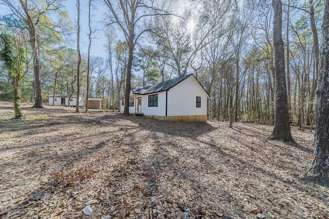 Building Photo - 12028 Cedar Ln