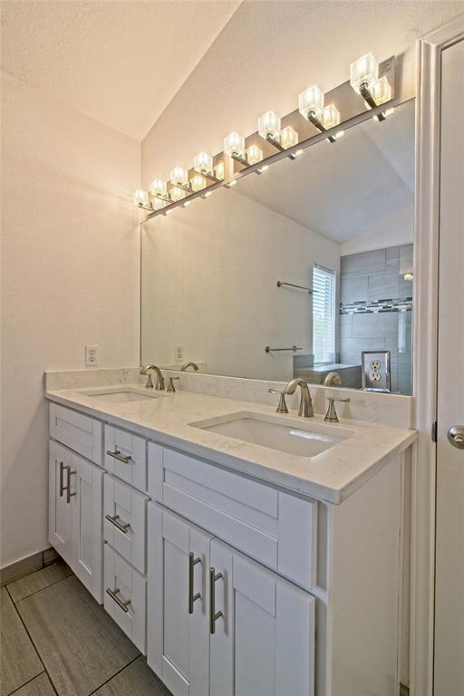 Foto del edificio - 13421 Tossa Ln