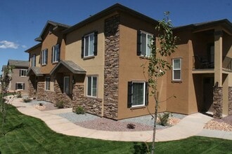 Building Photo - 1177 N Northfield Rd