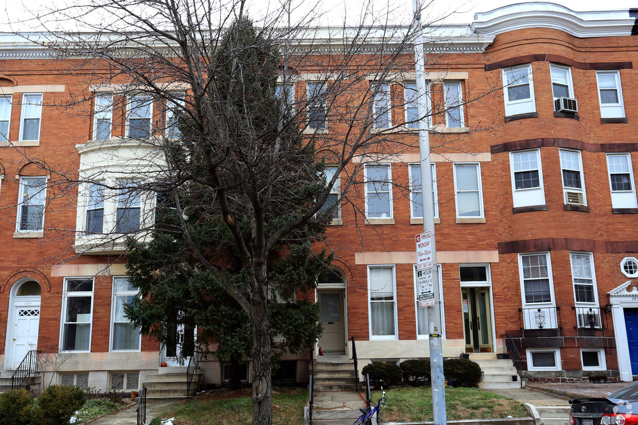 Primary Photo - 2935 Saint Paul St