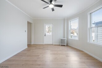 Building Photo - 71 Broad St