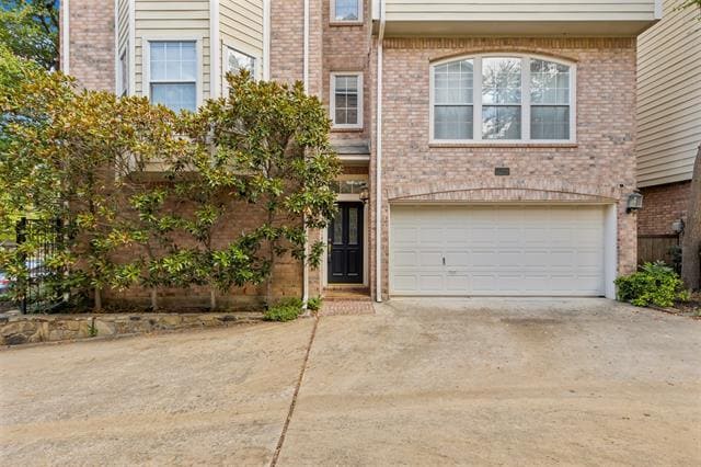 Foto del edificio - 2704 Welborn St