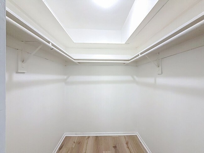 Foto del edificio - Newly remodeled  2 BEDROOM 2 BATH