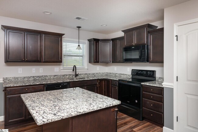 Building Photo - 209 Bertha Burns Rd