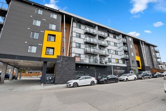 Building Photo - Summitview Apartments
