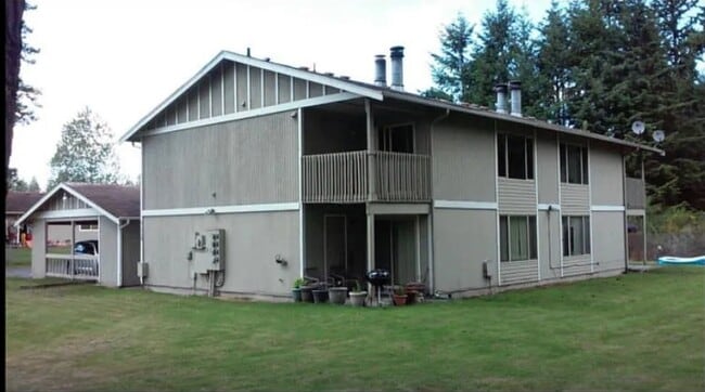 Building Photo - 19012 B St E