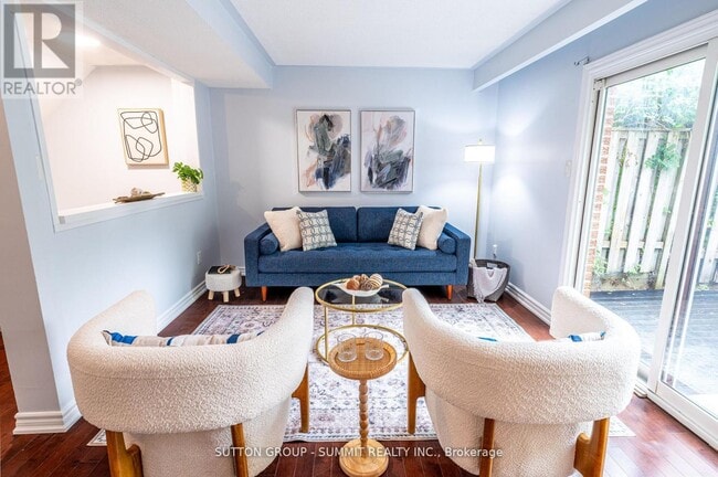 Building Photo - 134 Song Meadoway