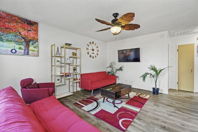 Building Photo - 2 br, 1 bath House - 5910 Potomac Street 5910