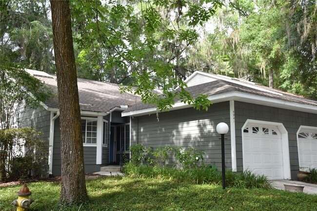 Foto del edificio - 4941 SW 10th Ln
