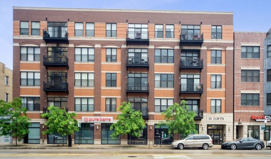 Primary Photo - 3245 N Ashland Ave