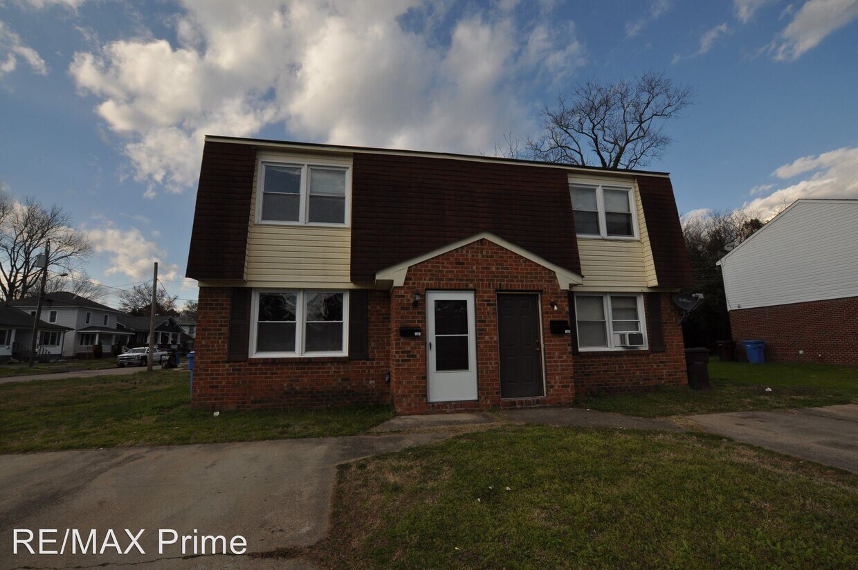 Primary Photo - 1301 Richmond Ave