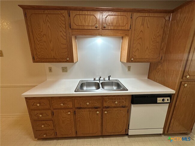 Foto del edificio - 3603 Amanda Dr