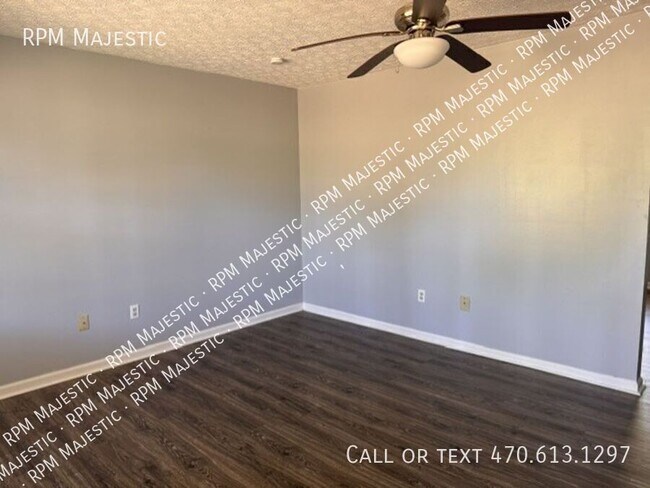 Foto del edificio - 1576 King Mill Rd