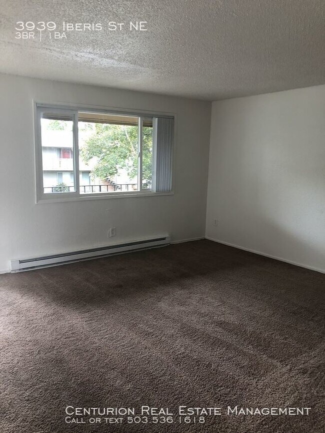 Foto del edificio - 3917-3939 Iberis St NE