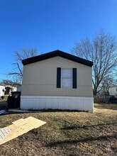 Building Photo - 1900 Harper Dr