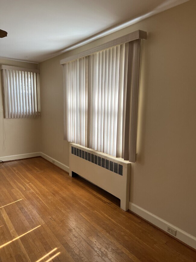 Foto del edificio - 3 Bdrm / 2 Bath House Available 6/20/25! N...