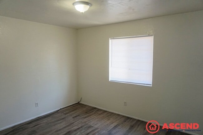 Building Photo - 116 Northrup St