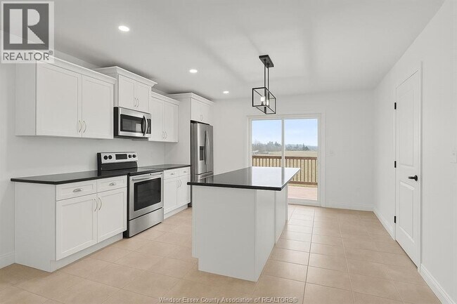 Building Photo - 119 Kingsbridge Dr