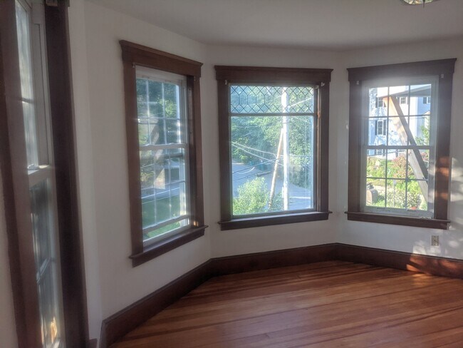 Foto del edificio - 47 Simonds Street, Unit 3