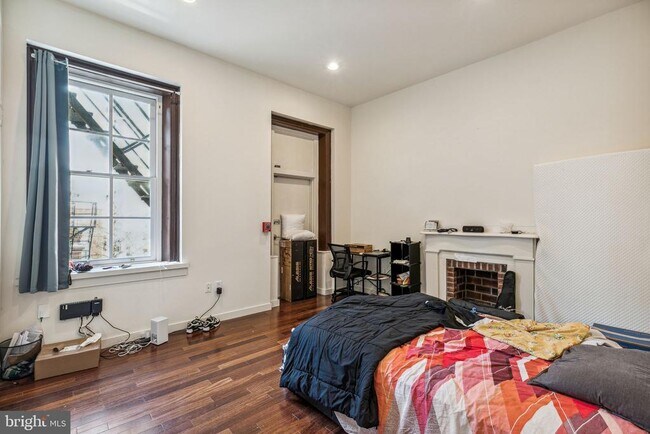 Foto del edificio - 258 S 18th St
