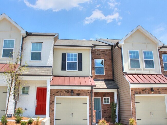 Foto del edificio - Gorgeous 2 Bedroom Town Home with Dual Mas...