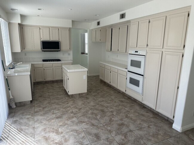 Building Photo - 11306 Trailstone Ct