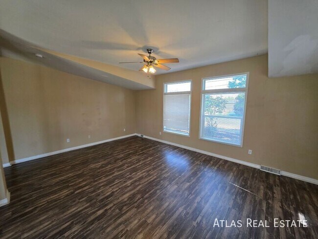 Foto del edificio - 2990 W C St